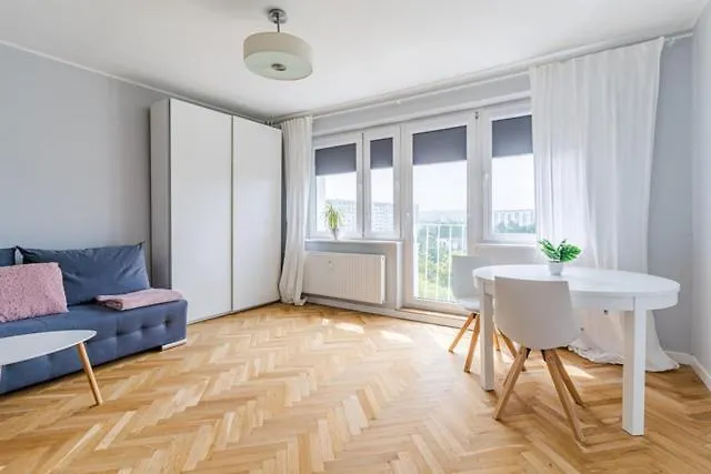 Słoneczne Blisko Plaży I Ergo Areny